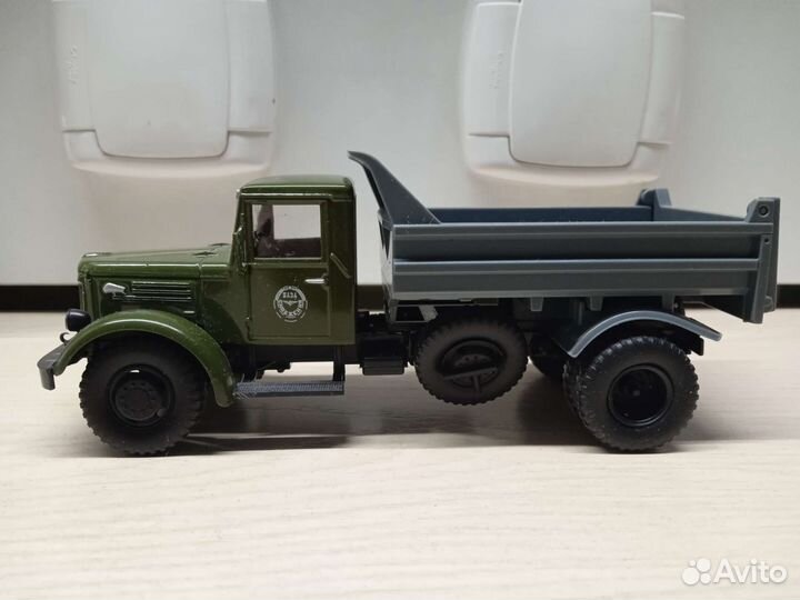 Модель маз-205 Масштаб 1:43