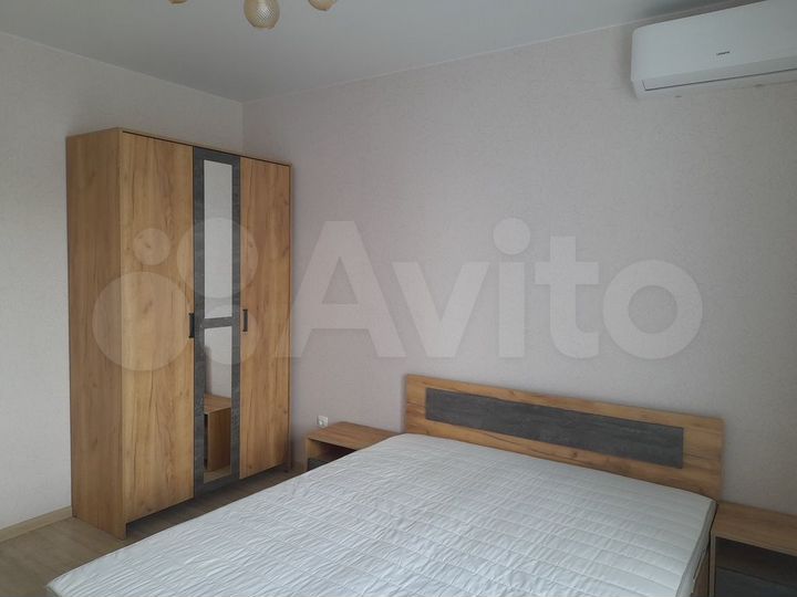 2-к. квартира, 65 м², 9/18 эт.