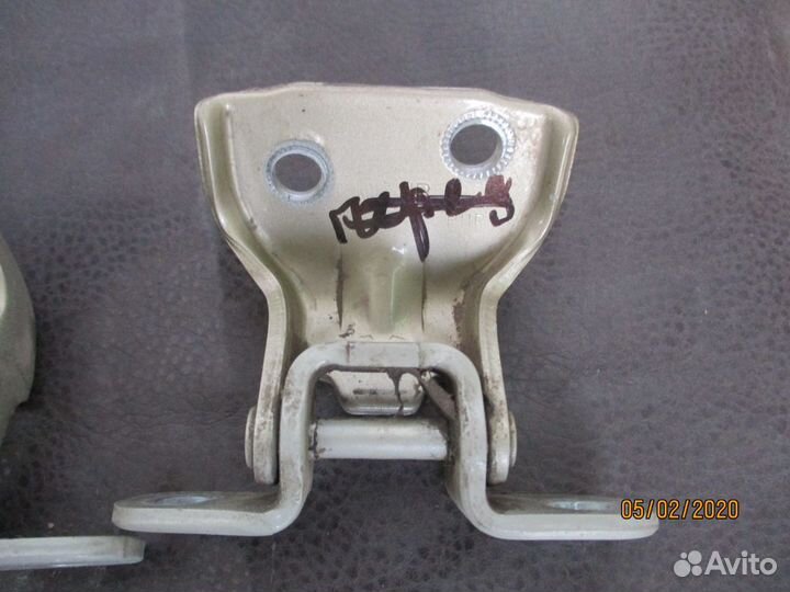 Петли двери Hyundai / Kia