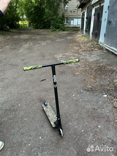 Трюковой самокат tech team voodoo