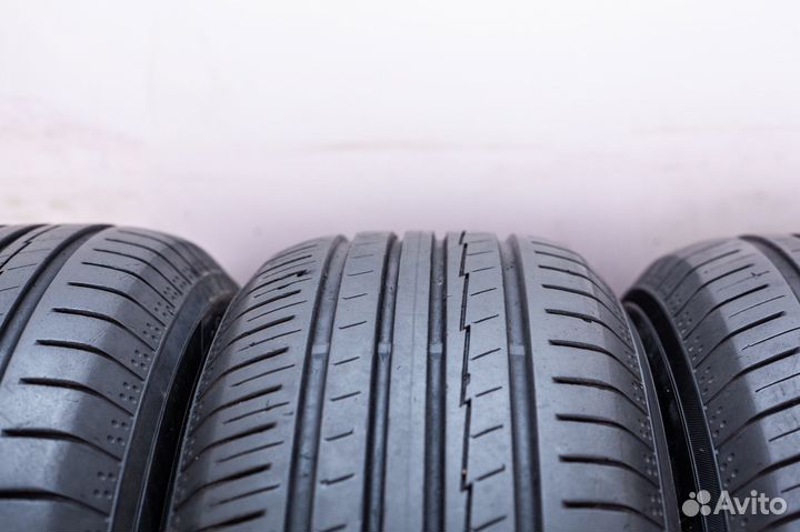 Yokohama BluEarth AE50 215/65 R17 99V