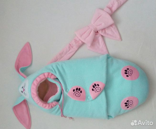 Теплый конверт на прогулку со съемной овчиной