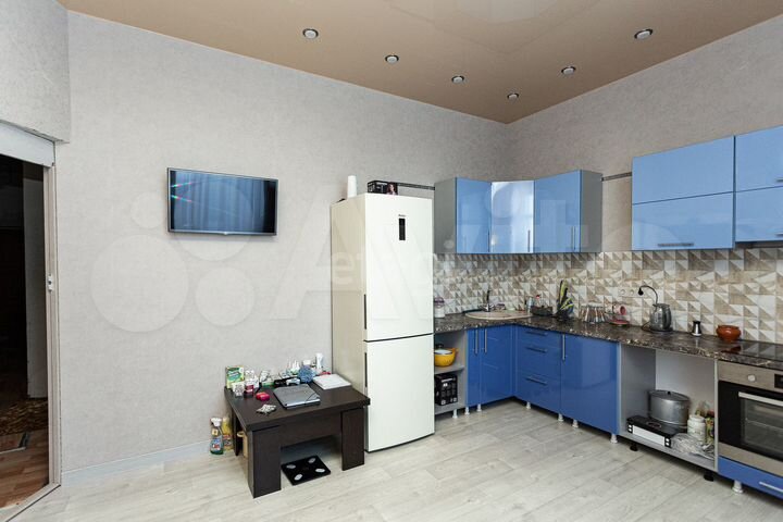 Дом 240 м² на участке 7 сот.