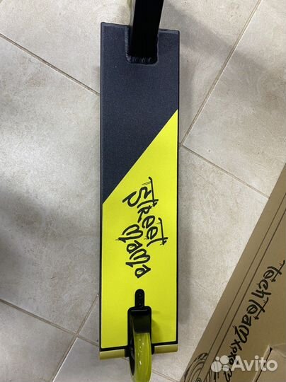 Самокат трюковой Tech Team Street Mama желтый