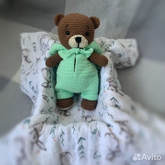 Вязаная игрушка Мишка Тедди