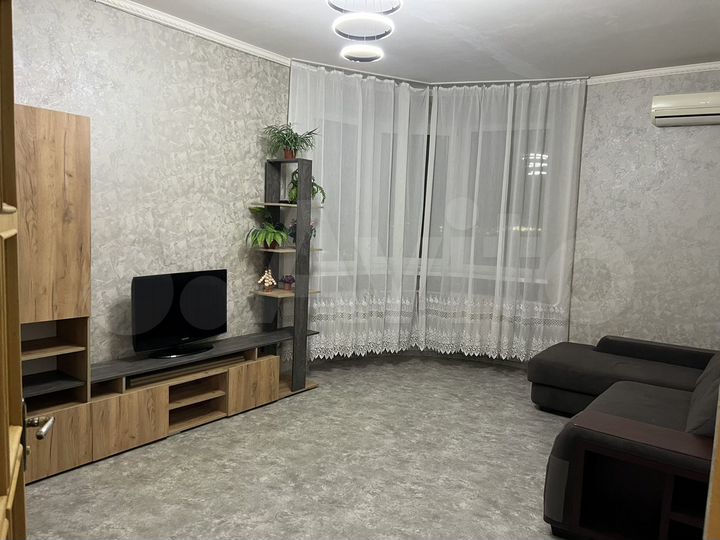 2-к. квартира, 60 м², 4/6 эт.