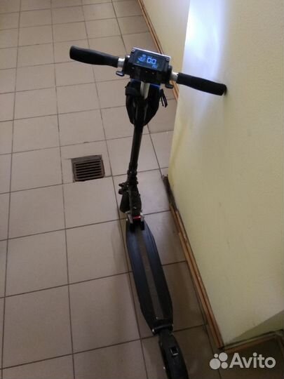 Самокат взрослый электрический