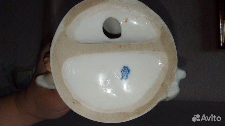 Статуэтка фарфоровая Лев и Заяц басни Крылова