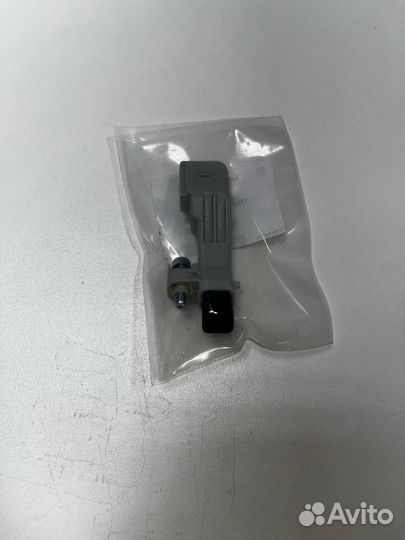 Датчик коленвала 03C906433A VAG
