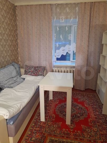 Комната 15 м² в 5-к., 1/5 эт.