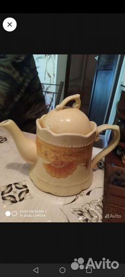 Фарфоровый чайник