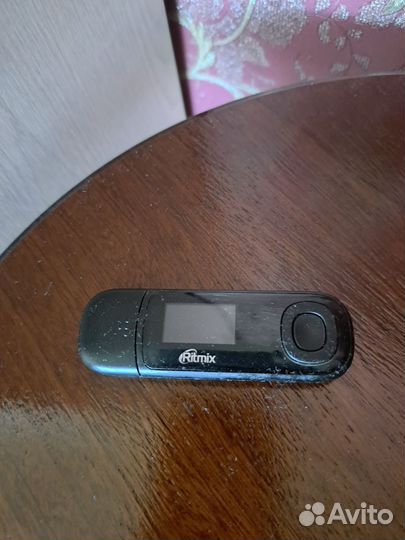 Б/У Mp3 плеер-флешка Ritmix 8Гб