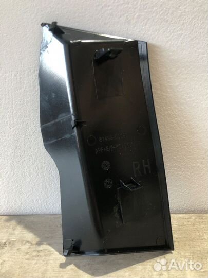 Накладка фонаря левая Toyota Camry (Xv70)