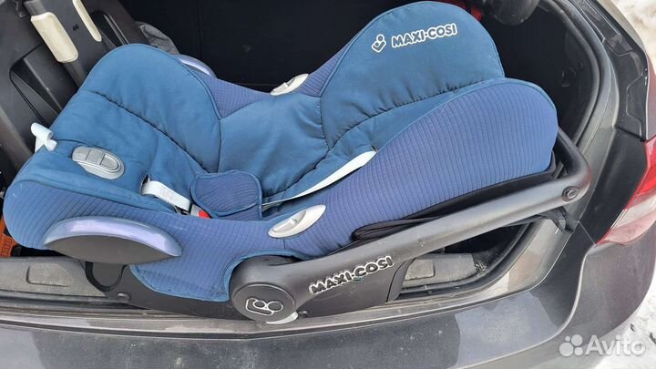 Автолюлька maxi cosi с базой isofix
