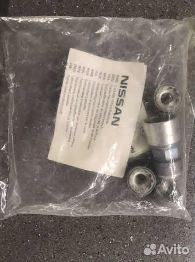 Набор секретных гаек на колеса Nissan