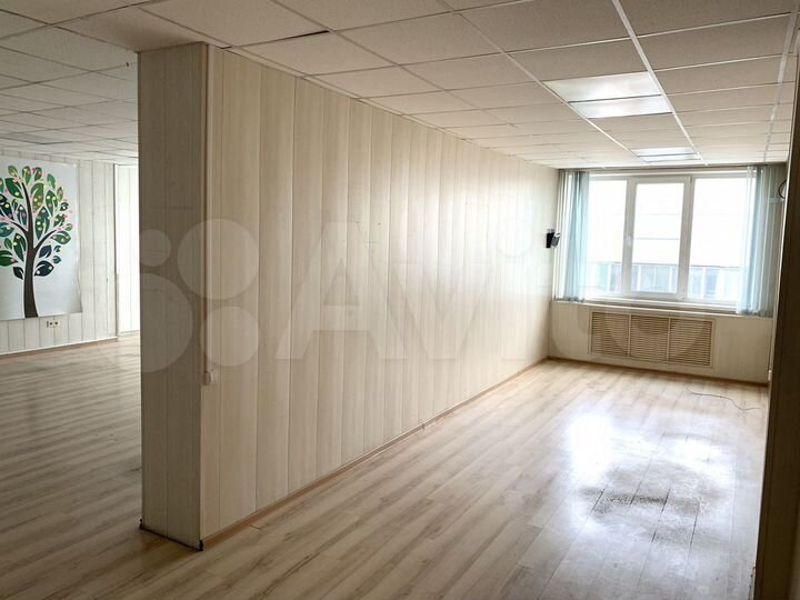 Офисное помещение 102.7 м²