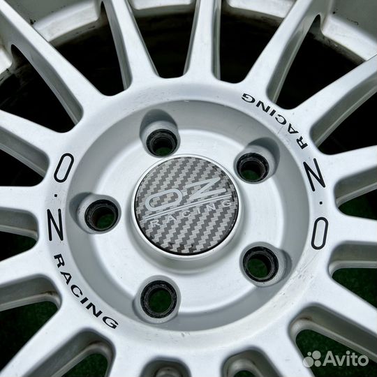 OZ racing superturismo LM. 17”x7,5j 5x112 et50