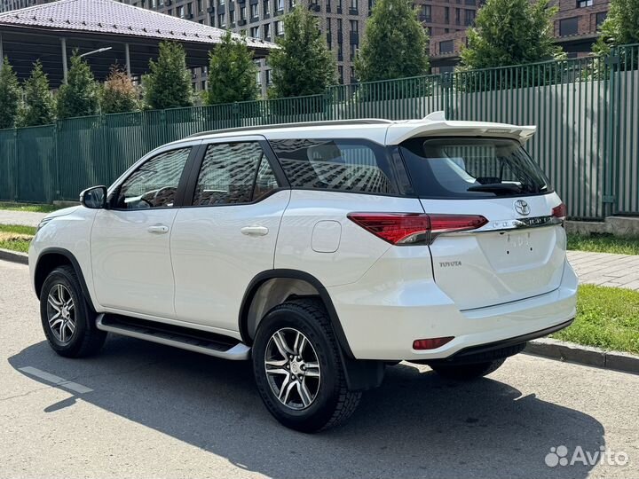 Toyota Fortuner 2.8 AT, 2023, 1 км