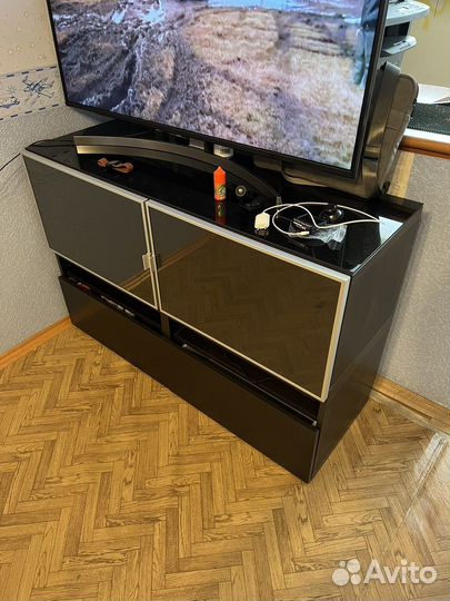 Тумбочка под телевизор IKEA