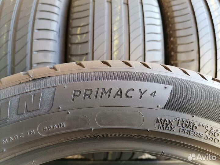 Michelin Primacy 4 235/45 R18