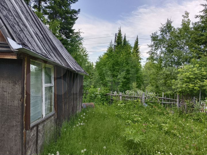 Дом 20 м² на участке 7 сот.