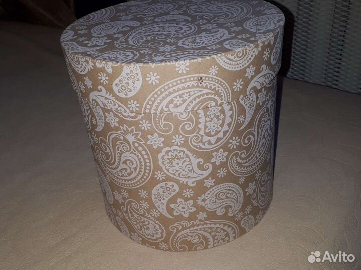 Коробка подарочная