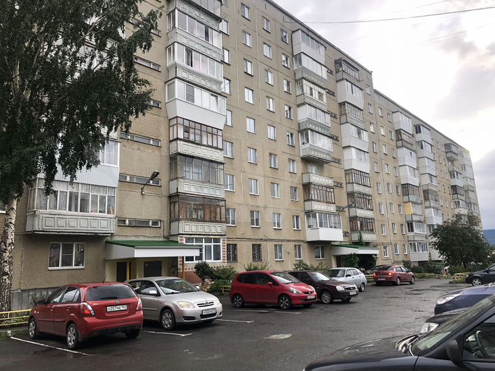 3-к. квартира, 63 м², 1/9 эт.