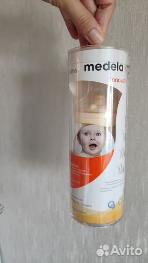 Новая Бутылочка Medela calma со смартсоской