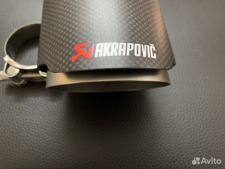 Насадка на глушитель akrapovic карбон 51мм