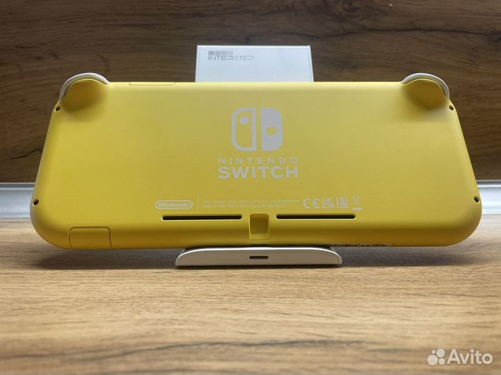 Nintendo switch lite желтый