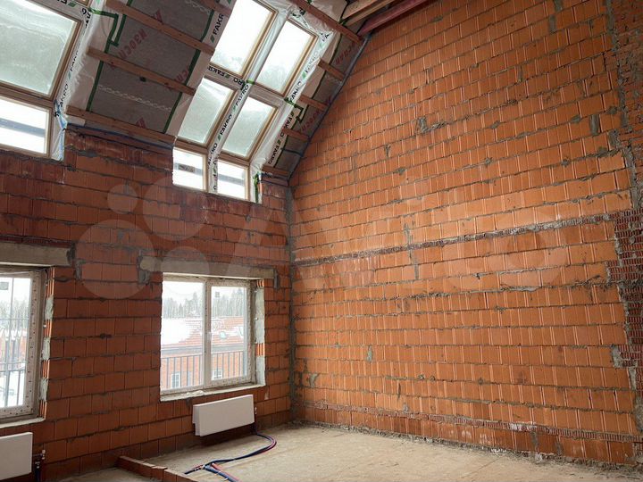 2-к. квартира, 75 м², 4/4 эт.