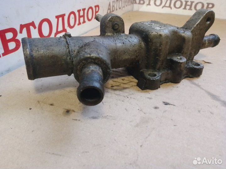 Фланец системы охлаждения Mazda 626 GF 2.0