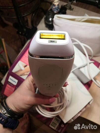 Фотоэпилятор philips lumea Essential BRI863