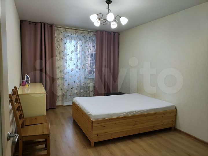 2-к. квартира, 54 м², 3/17 эт.
