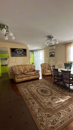 3-к. квартира, 107 м², 10/11 эт.