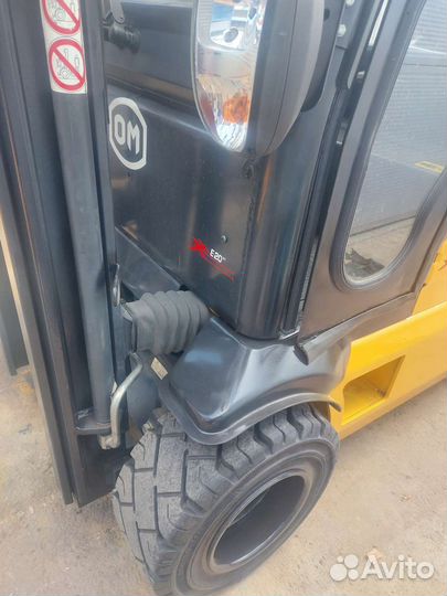 Вилочный электропогрузчик 2т,3,5м