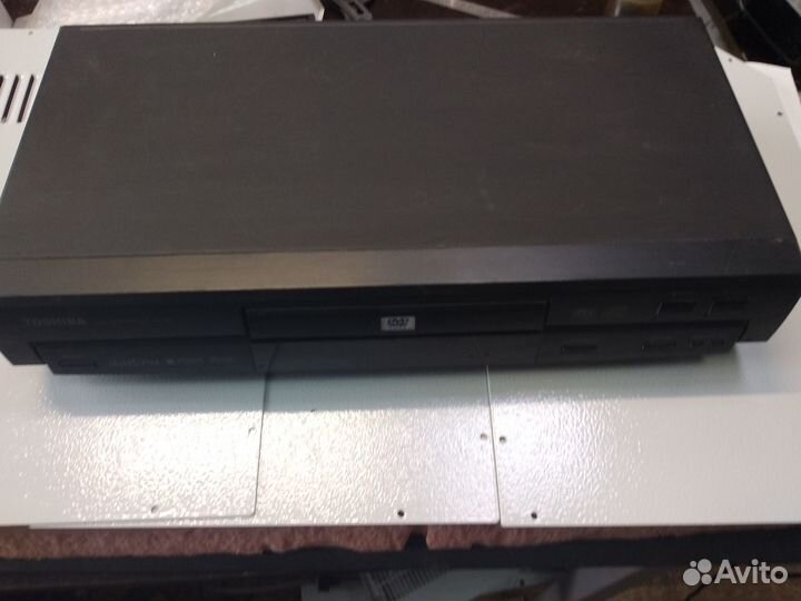 Toshiba SD-1700U DVD video player