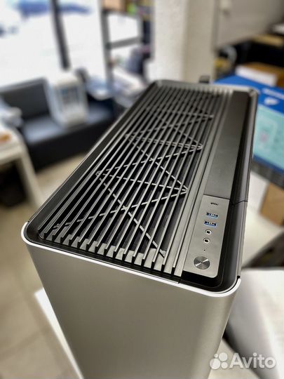 RTX4070 игровой компьютер