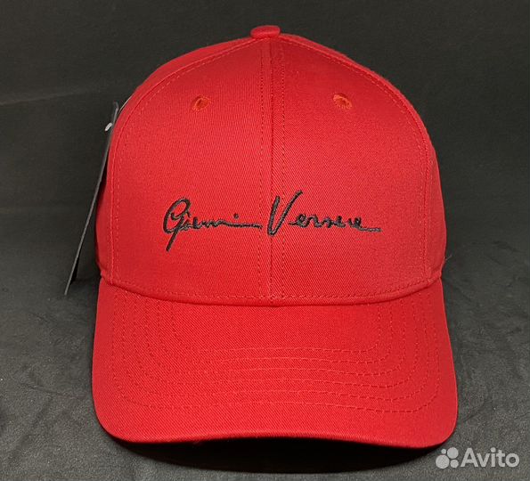 Бейсболка versace