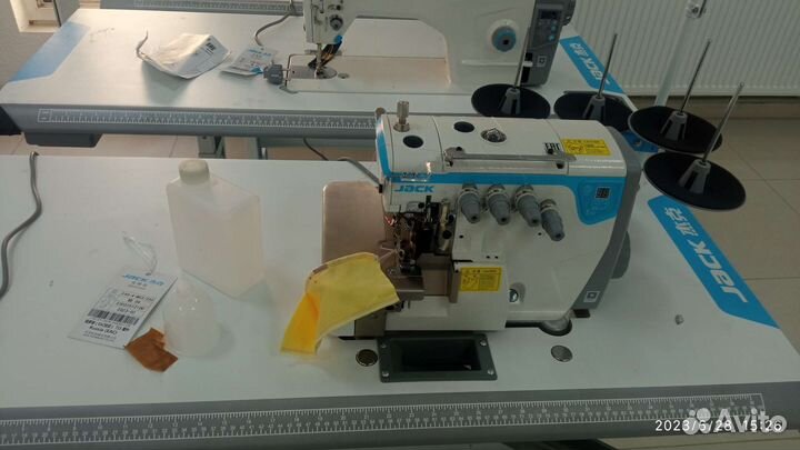 Швейная машина jack f5