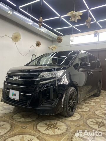 Toyota Noah 2.0 CVT, 2018, 100 000 км