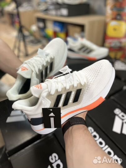 Летние мужские кроссовки adidas белые