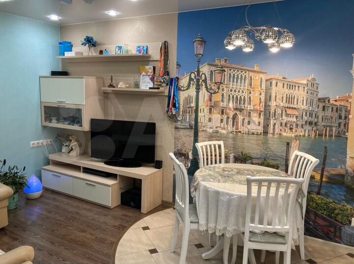 2-к. квартира, 51 м², 8/10 эт.