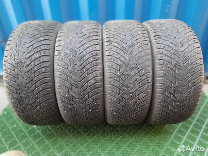 Nokian Tyres Hakkapeliitta 8 235/55 R17 121T