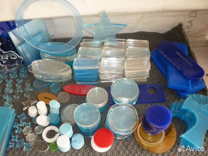 Набор заготовок из прозрачного и белого пластика