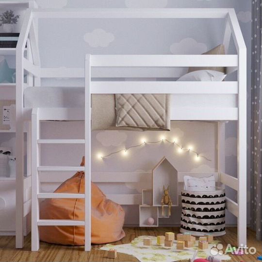 Кровать чердак деревянная