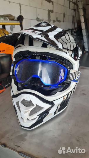 Шлем тококросса