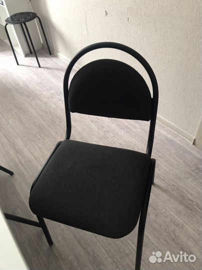 Письменный стол белый со стульями