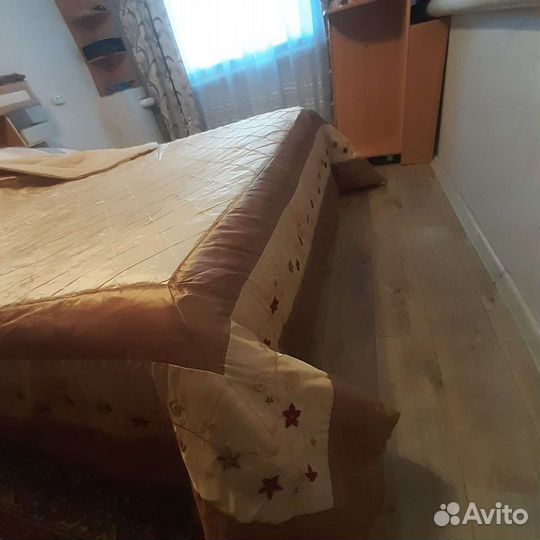 Покрывало на кровать бу
