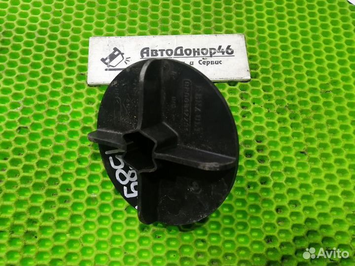 Крепление запасного колеса Renault Megane 3